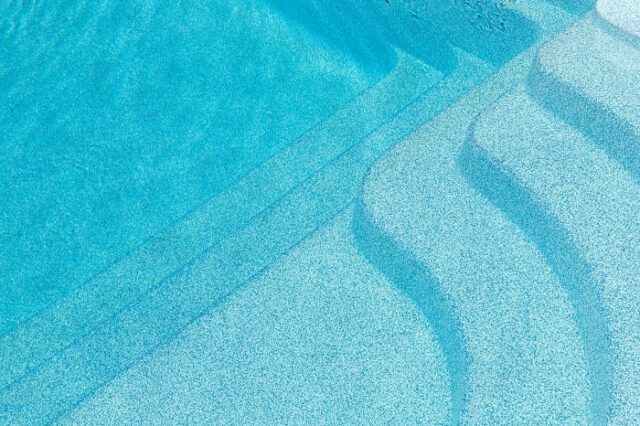 Polyester Pool